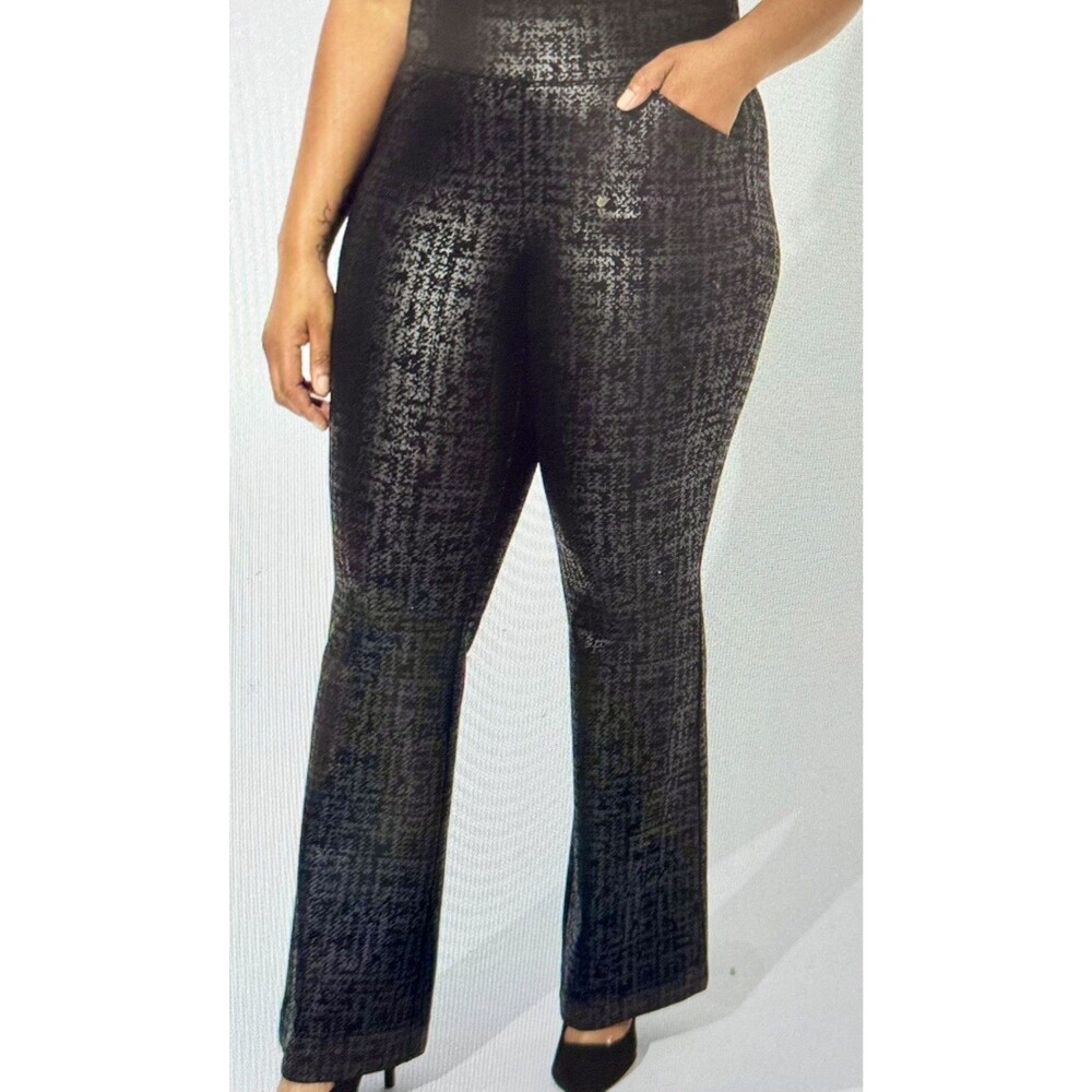 NWT Torrid Black Ponte Pull On Straight Leg Pixie Flare Pants size 3 Tall